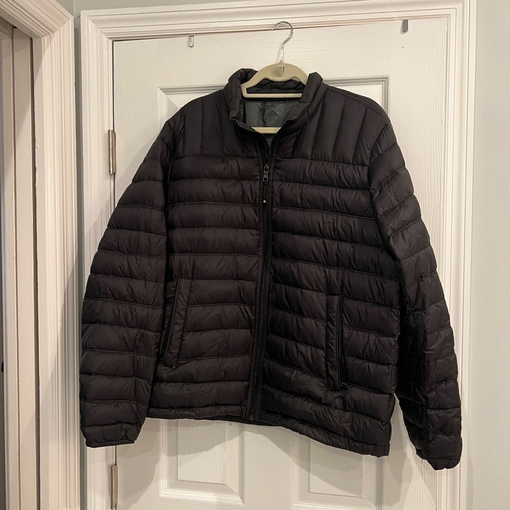 Mens Solaris puffer jacket in black. Large